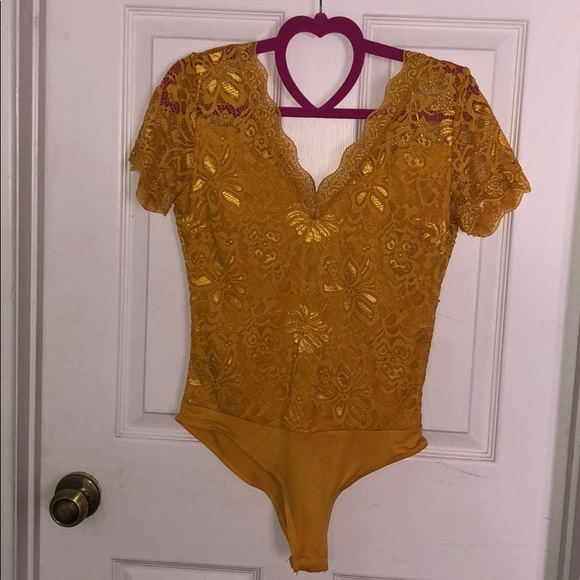 Tops - Gold/Yellow lace body suit. Nvr worn, size LARGE